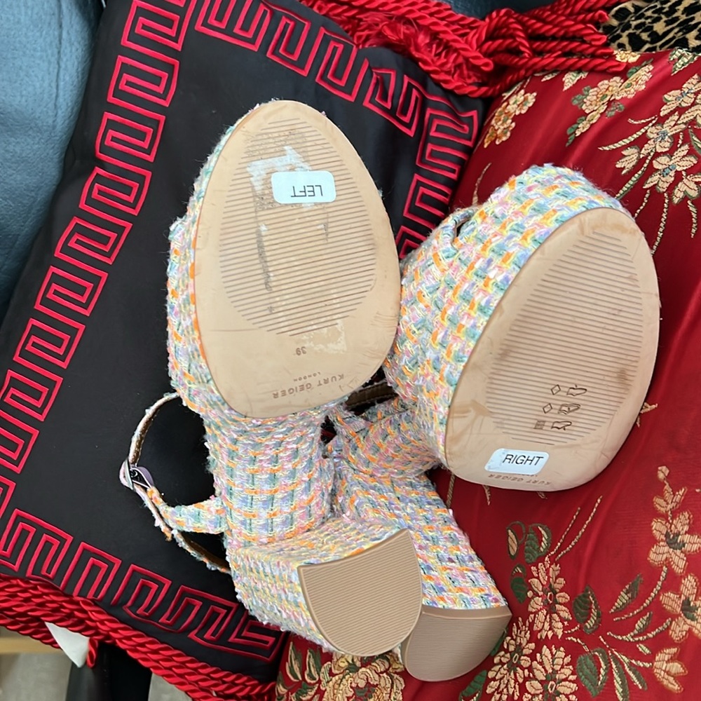 Brunch plans in pretty Kurt Geiger platforms 🌷 - Picture 9 of 11